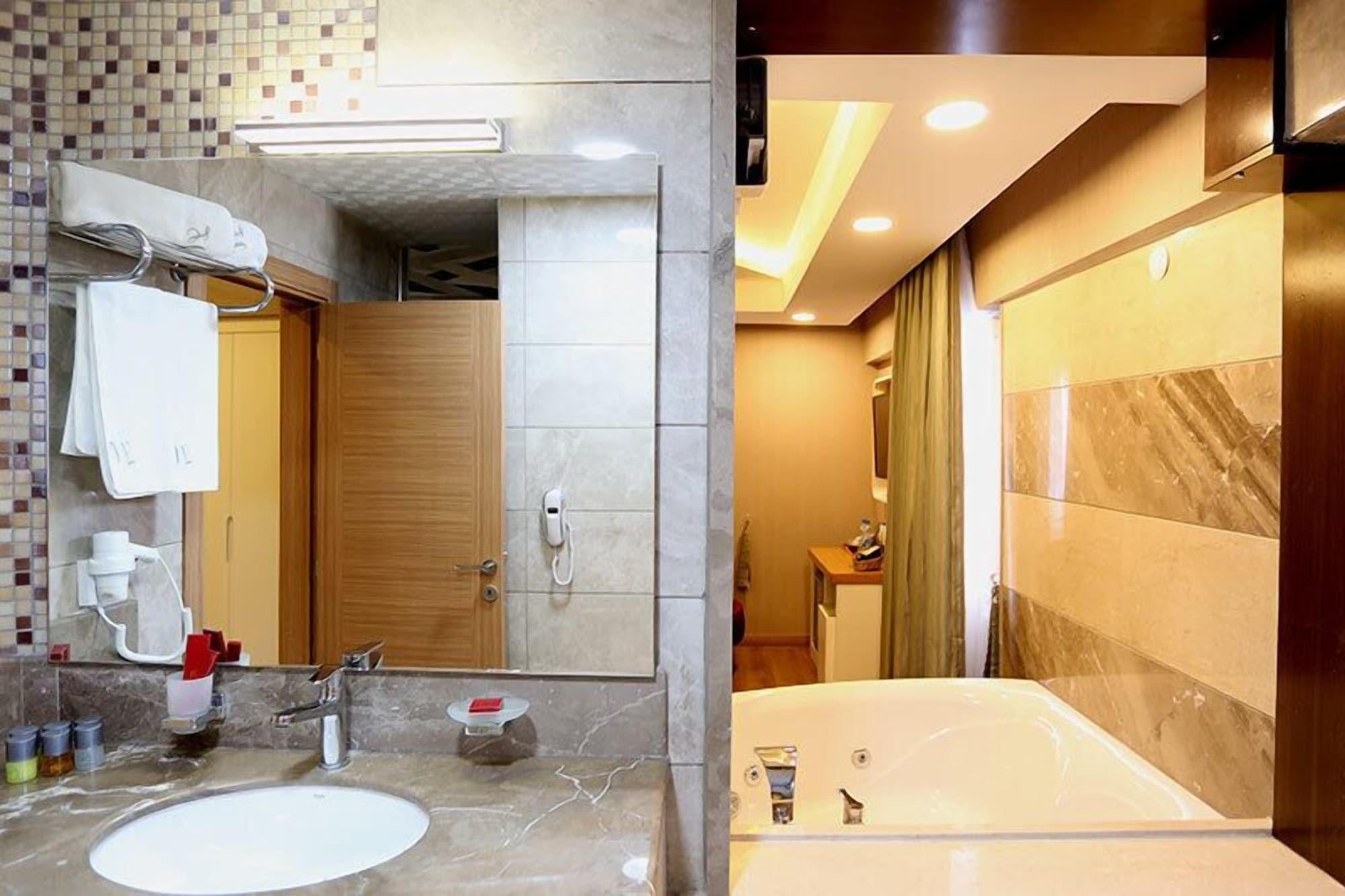 Life Corner Hotel İzmir Extérieur photo